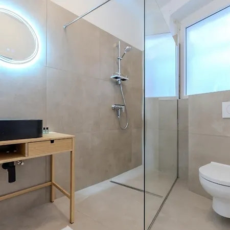 Urbansuite In Der Innenstadt Apartment *